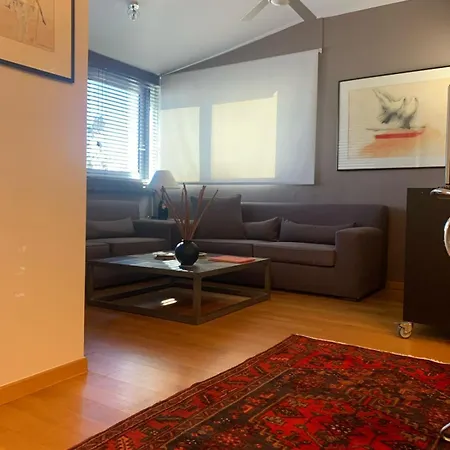 Downtown Stylish Flat سالونيك