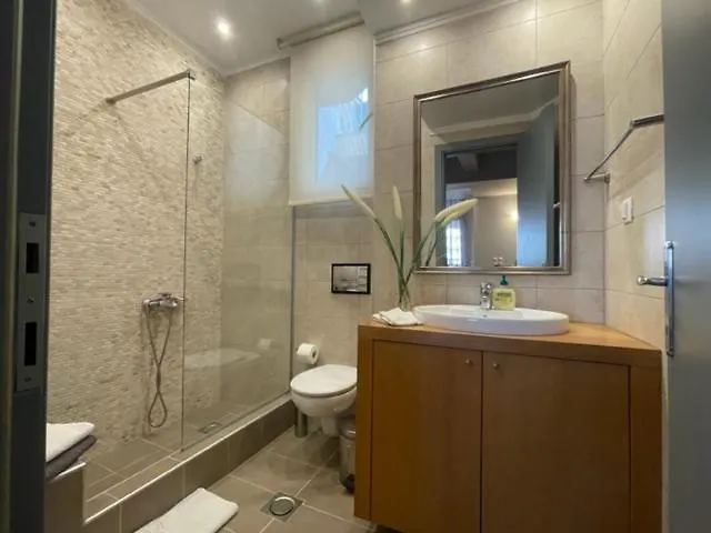 Downtown Stylish Flat سالونيك